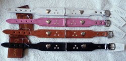 Collar with hearts and rhinestones